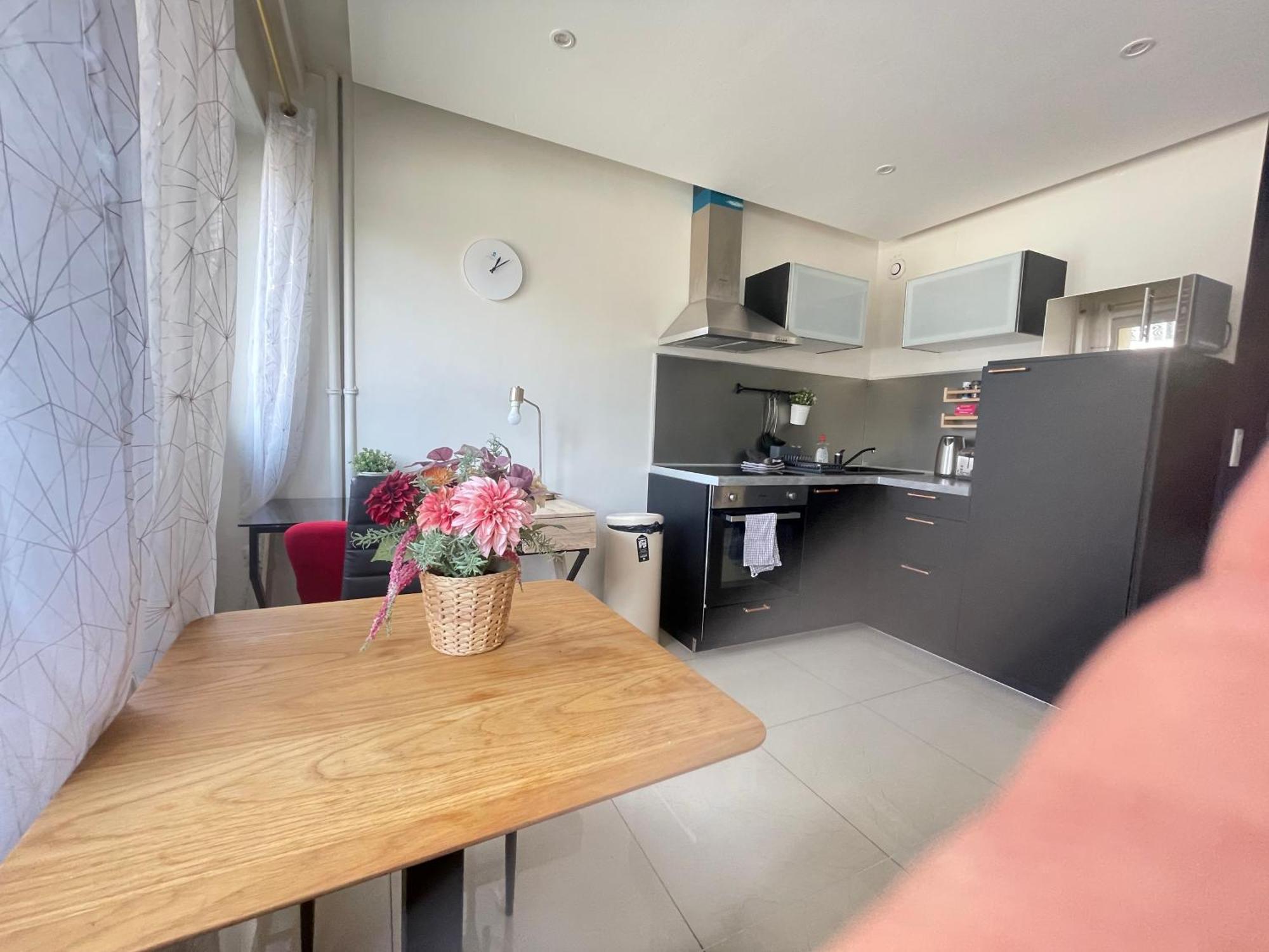 Апартаменты Plantiere - Studio Centre Quartier Queuleu - 2 Personnes Мец Экстерьер фото